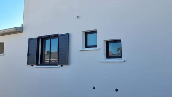 Vente de volets sur mesure à La Réunion