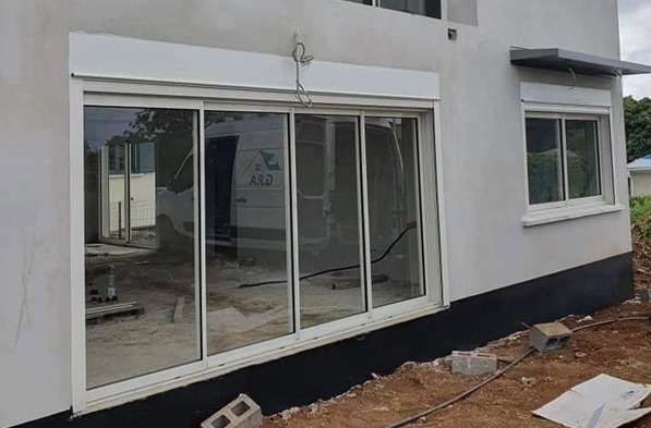 Entreprise de menuiserie aluminium, Le Tampon